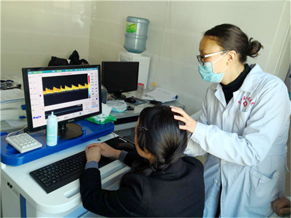 四川甘孜巴塘縣人民醫(yī)院經(jīng)顱多普勒檢測(cè)過(guò)程