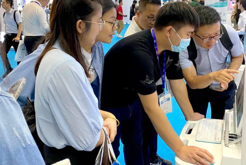 圍觀體驗科進產品 圍觀體驗科進產品